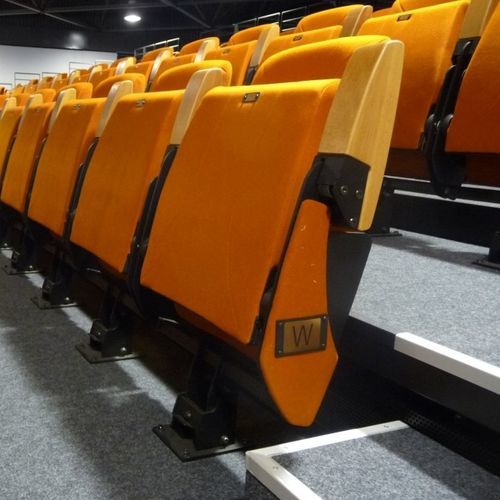 Fauteuil d'auditorium contemporain - Flex - Jezet Seating - en tissu / en hêtre / en métal peint