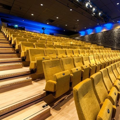 Fauteuil d'auditorium contemporain - Plaza - Jezet Seating - en tissu ignifuge / en hêtre / en métal