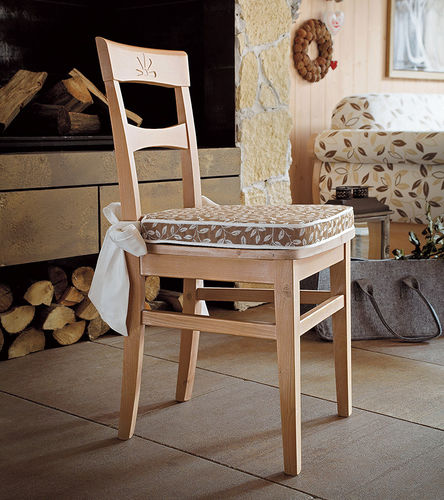 Chaise de salle à manger classique - FIENOTALCATO - Callesella - pour salon / en bois / avec coussin amovible
