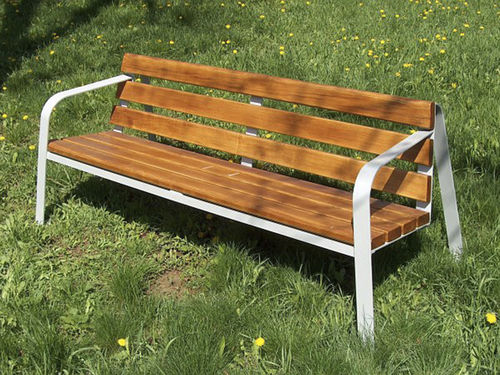 Banc public classique - P80 - Euroelement Ltd. - en bois / en métal / avec dossier