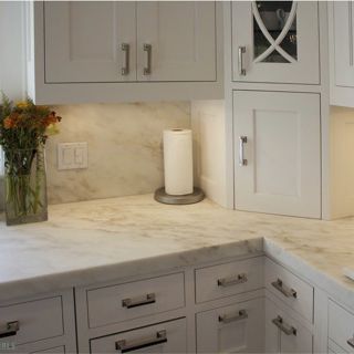 Plan de travail en marbre - ALABAMA WHITE - WALL GRANITE SERVICE SRL - de cuisine / blanc