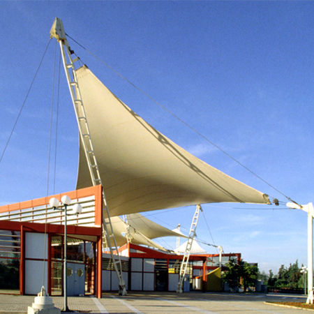 Structure tendue câble-membrane - ENVIRONMENTAL PARK - Arka - auvent / en voile / pour couverture