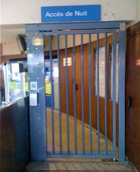 Porte d'entrée - PAN - OLLAGNIER SCA - en inox / en acier peint / battante