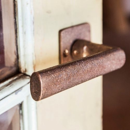 Poignée pour porte - PH1930 /QU - Dauby - en fer vieilli / en métal brut / en bronze blanc