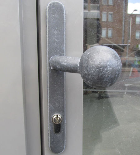 Poignée de porte - SECURITY TOP + PH1928  - Dauby - en fer vieilli / en métal brut / en bronze brut