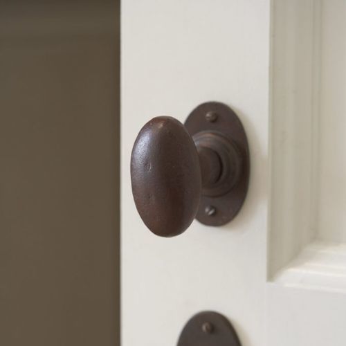 Bouton de porte classique - BT1020/ R1508 - Dauby - en fer / poli