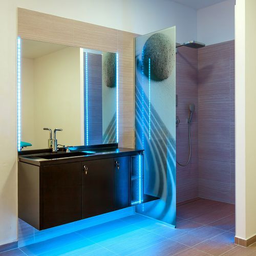 Paroi de douche fixe - Frajt s.r.o. - en verre trempé
