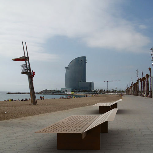 Bain de soleil contemporain - ELES CHAISE LONGUE - THE ITALIAN LAB SRL - en acier galvanisé / pour espace public