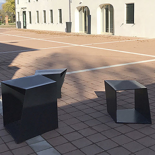 Tabouret contemporain - CLUB - THE ITALIAN LAB SRL - en acier galvanisé / avec piètement en tôle d'acier / luge