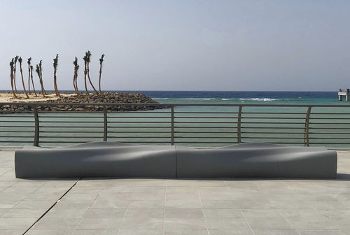 Banc public contemporain - DUNE - THE ITALIAN LAB SRL - en béton à haute performance / sans dossier / sans accoudoirs