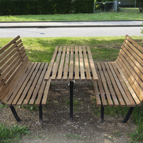 Table de pique-nique contemporaine - URBAN M - THE ITALIAN LAB SRL - WPC / avec piètement en acier thermolaqué / avec piètement en acier galvanisé
