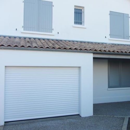 Porte de garage enroulable - GYT - en aluminium / automatique / 1 vantail
