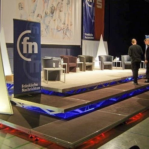 Estrade d'extérieur - UNISTAGE PROFI 140 - Mott Mobile Systeme GmbH &Co. KG - pour le secteur événementiel / réglable en hauteur / sur mesure