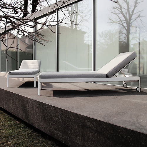 Bain de soleil contemporain - PLANE FOR SUN - iCARRARO italian makers - en aluminium / professionnel / dossier ajustable