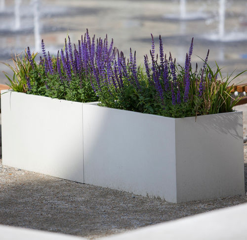 Jardinière en béton - Longo - Terra Group - rectangulaire / résistante aux intempéries / résistante aux UV