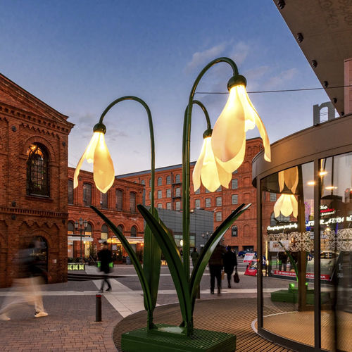 Installation artistique d'extérieur - 3D Snowdrop - Terra Group - décoratif / urbain / lumineuse