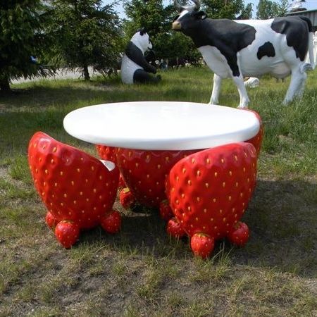 Ensemble table et chaises design original - STRAWBERRY DINING - Terra Group - d'extérieur / en fibre de verre / rond
