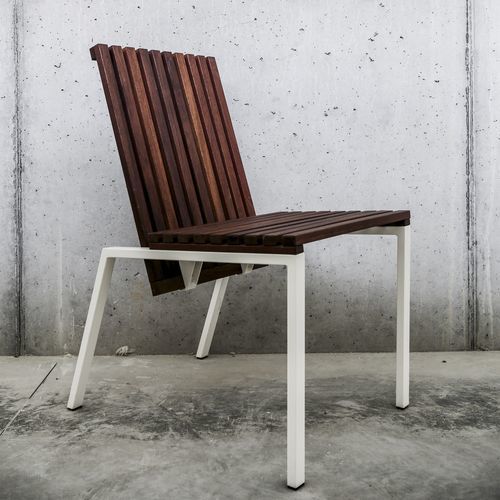 Chaise contemporaine - AXIS LA125 - egoé - d'extérieur / en bois massif / avec piètement en acier