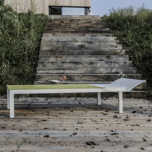 Bain de soleil contemporain - Alva LAL417 - egoé - en Batyline® / en aluminium / empilable