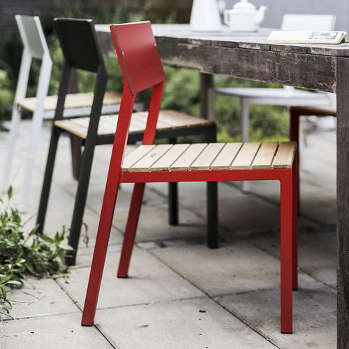 Chaise contemporaine - Cora LCR125 - egoé - d'extérieur / d'intérieur / en teck
