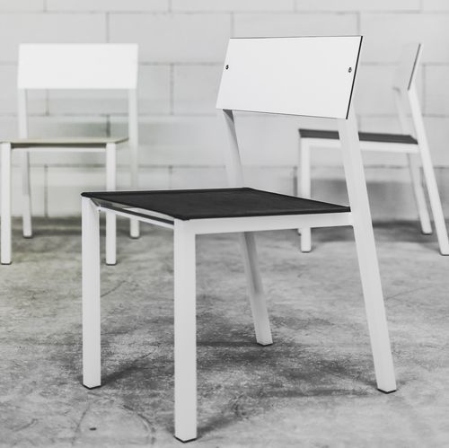 Chaise contemporaine - Cora LCR127 - egoé - d'extérieur / d'intérieur / en Batyline®
