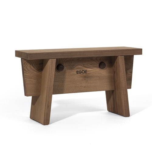 Tabouret contemporain - Štok STK110 - egoé - en bois massif / en frêne / avec piètement en bois