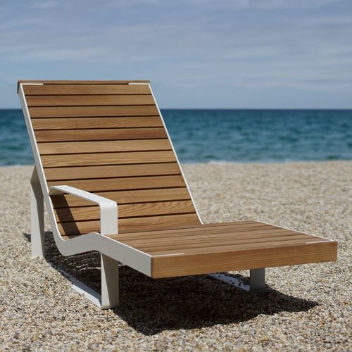 Bain de soleil contemporain - I1-3561 - egoé - en bois massif / en frêne / en bois huilé