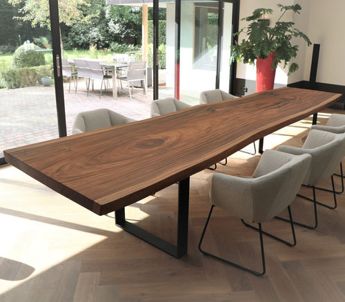 Table à manger contemporaine - Suar - Unik - en bois massif / avec piètement en acier / rectangulaire