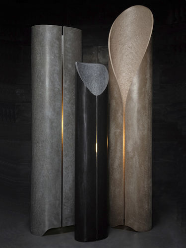 Colonne lumineuse contemporaine - MARTA - itaibaron - en béton / fluorescente / d'intérieur