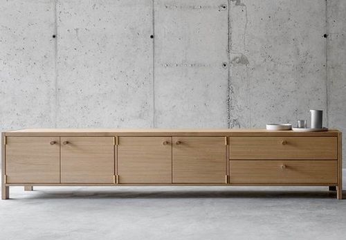 Buffet contemporain - MAIA - Fioroni Design - en chêne / avec tiroirs / à portes battantes