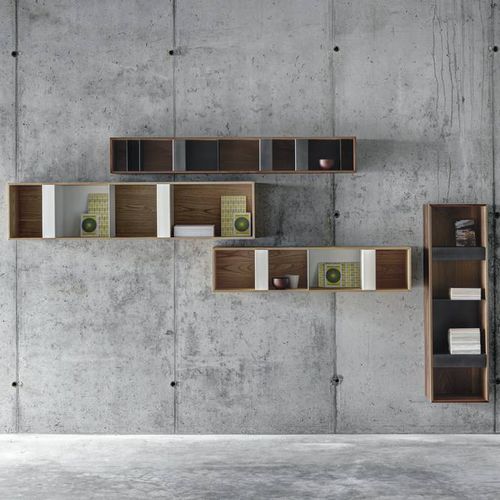 Étagère murale - T BOX - Fioroni Design - contemporaine / en noyer / en acier