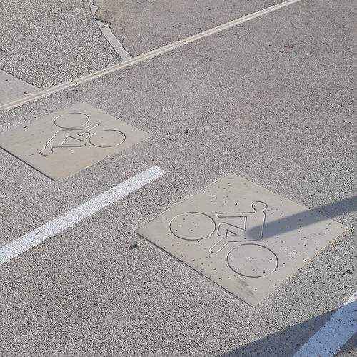 Marquage au sol pour piste cyclable - DABC - REPLIK - en béton