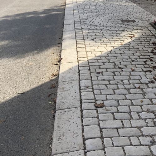 bordure franchissable pour trottoir - REPLIK