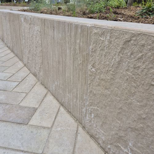 Mur en béton - Mur en L matricé  - REPLIK - modulaire / préfabriqué