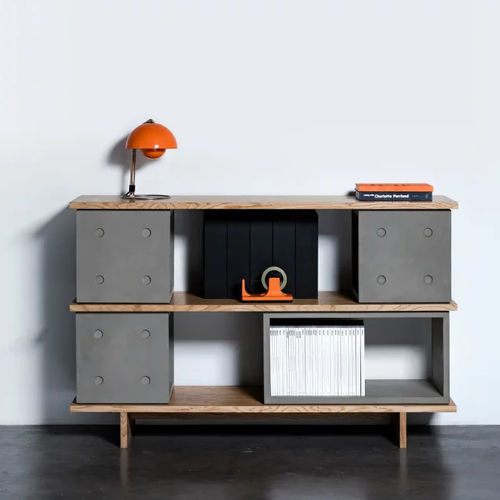 Buffet contemporain - DICE - Lyon Béton - en chêne naturel / en béton fibré / avec étagère