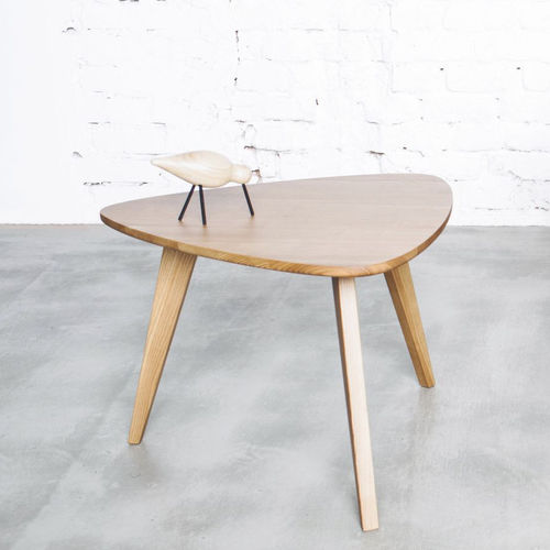 Table basse contemporaine - SMALL - 366 Concept - en bois / triangulaire / résidentielle