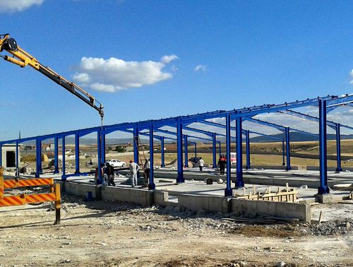 Hangar en acier galvanisé - UNILEVER LIPTON - APEC Smart Steel Structures