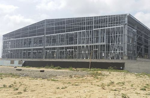 Hangar préfabriqué - ISTANBUL UNIVERSITY AVCILAR CAMPUS LOGISTICAL STORAGE UNIT - APEC Smart Steel Structures - en acier galvanisé