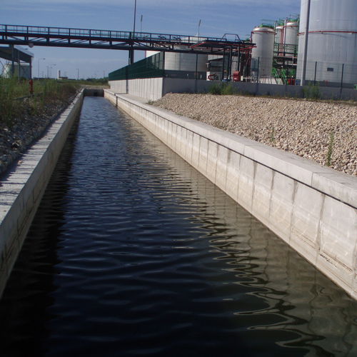 canal en béton - Farcimar