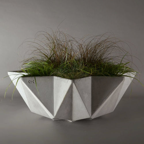 Jardinière en béton fibré -  KRONEN BOWL GREY CONCRETE - Adam Christopher Design - contemporaine / pour espace public / d'intérieur