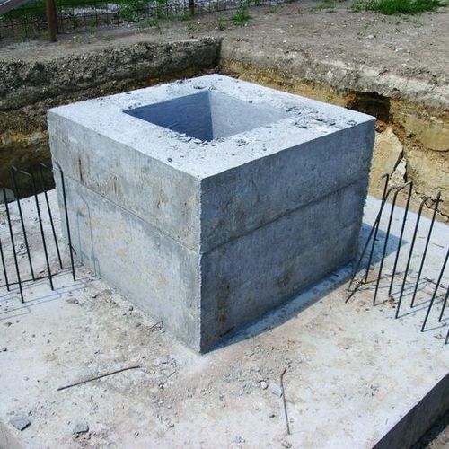 Coffrage modulaire - PLINTHS - Arbloc srl - en polyéthylène / en polystyrène / pour poteau
