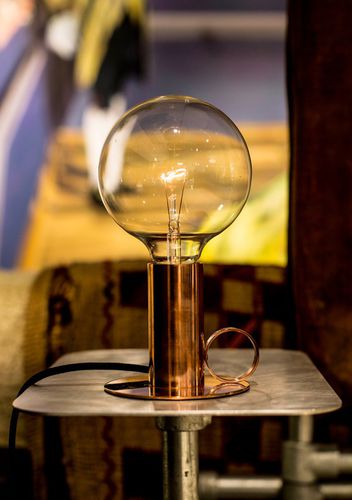 Lampe de table - NIMBUS - Ruben Lighting - en aluminium / en fer / en laiton