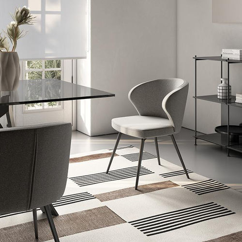 Chaise contemporaine - DAFNE - pezzani home collection - d'intérieur / en tissu / en cuir