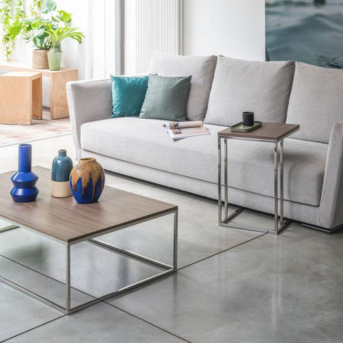 Table d'appoint contemporaine - LAMINA - pezzani home collection - en stratifié / avec piètement en acier inoxydable / circulaire