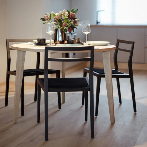 Table à manger contemporaine - M8002 - MINT Furniture - en chêne / en frêne / en noyer américain