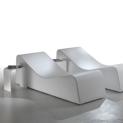 Chaise longue contemporaine - EASY/EASY CHAIR - Carmenta Wellness - en tissu / pour centre de bien-être / dossier ajustable