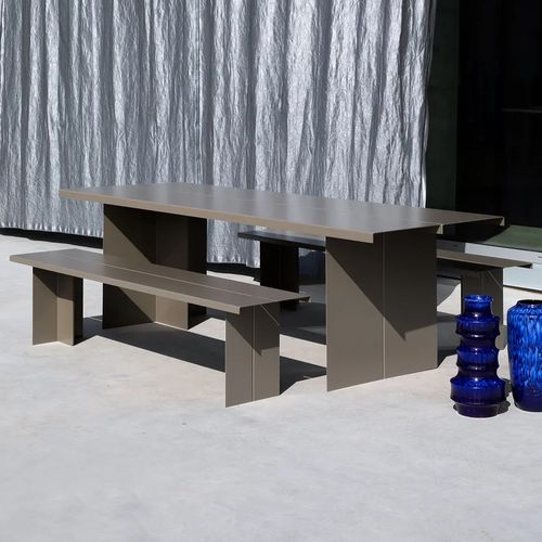 Table contemporaine - ZEBE - OBJEKTE UNSERER TAGE - en acier / avec piètement en acier / rectangulaire