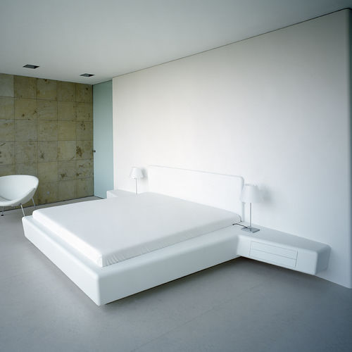 Lit double - WHITELINE - AMOS DESIGN - contemporain / avec tête de lit / avec tables de chevet