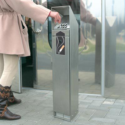 Cendrier sur pied - ASHGUARD™ - Glasdon Group Limited - en acier inoxydable / d'extérieur / pour espace public