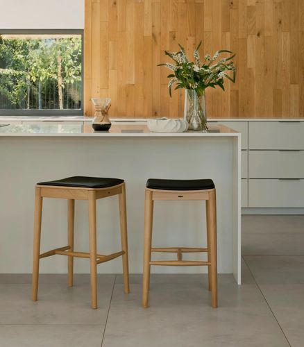 Tabouret de bar contemporain - DANTE - take me HOME. - en simili cuir / en chêne / en contreplaqué